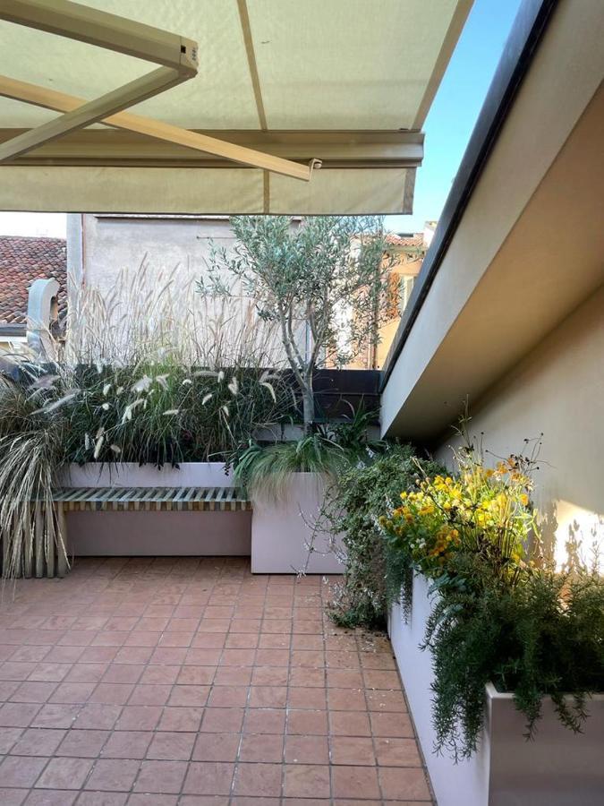 La Terrazza Sull'Arena Apartment Verona Bagian luar foto