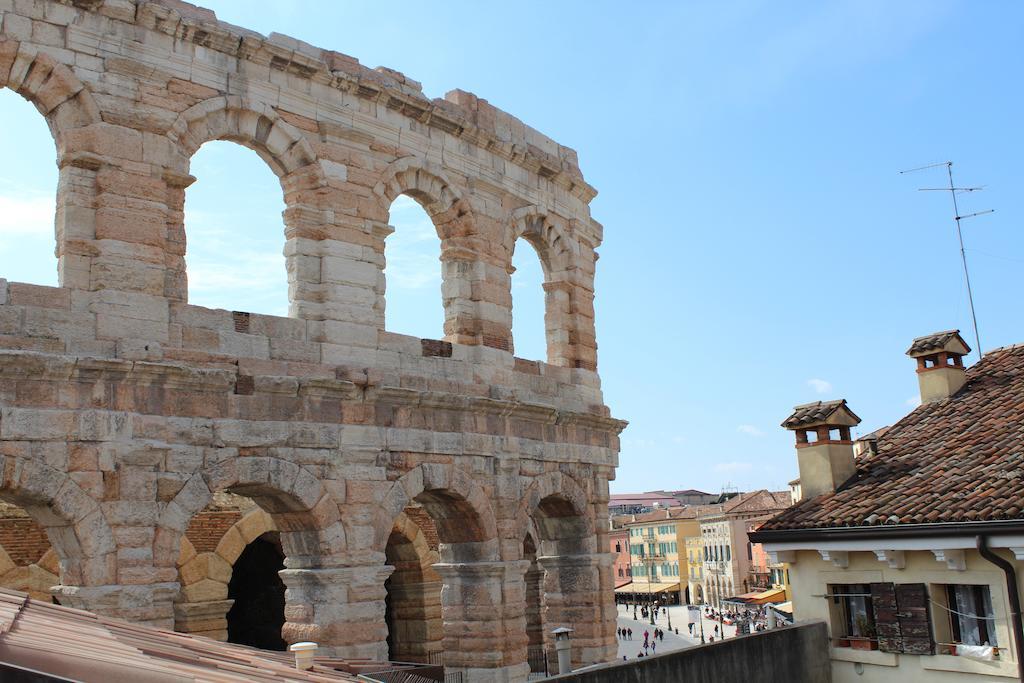 La Terrazza Sull'Arena Apartment Verona Ruang foto